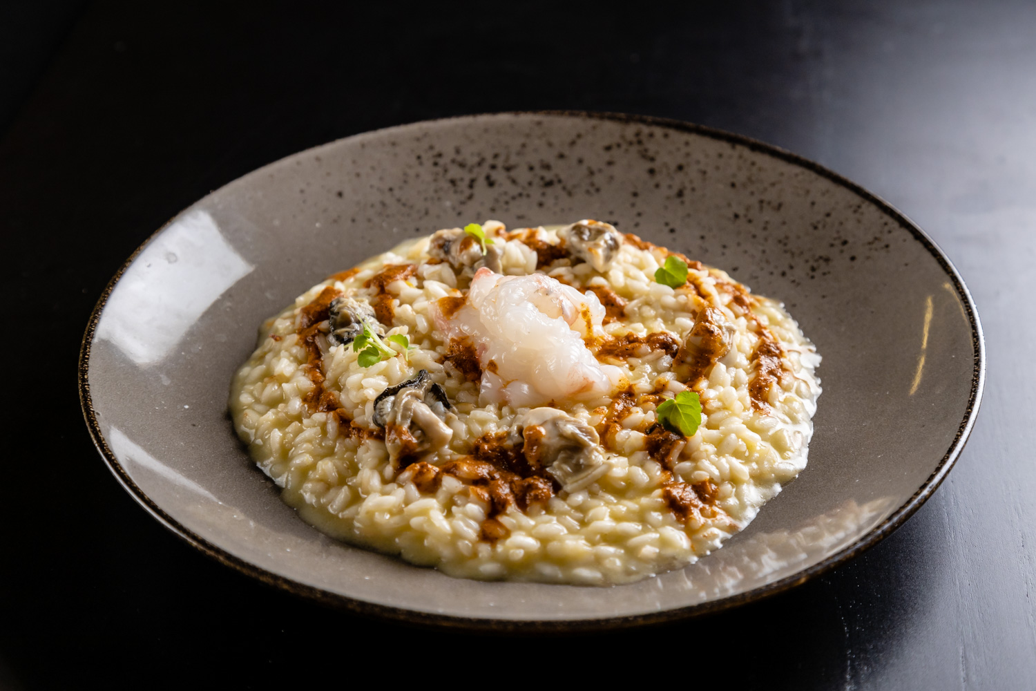 Mantecato di riso Vialone nano con ostriche e scampi